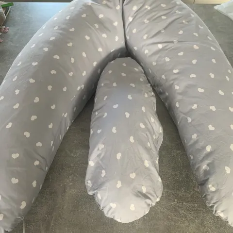 BRAND NEW RRP £29.99 Bamilei Pregnancy pillows with cover
