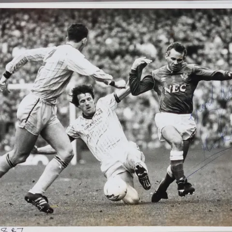 Peter Reid Original Signature