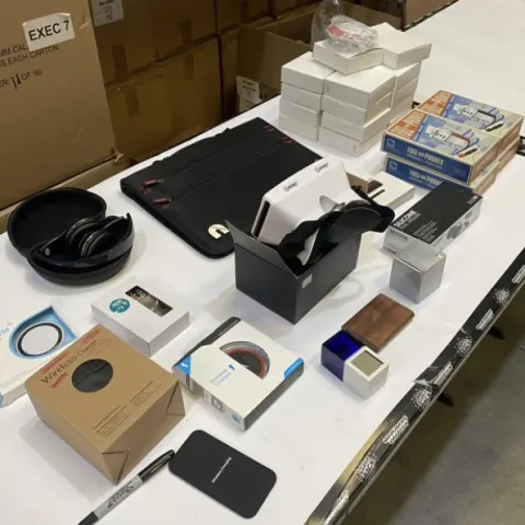 Box of Assorted New Tech Prds (wireless chargers, VR Headset) (B9)