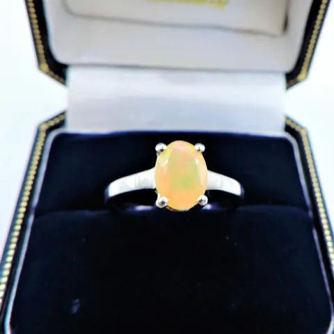 Cabochon Opal Ring 1.55 carats Sterling Silver New with Gift Pouch