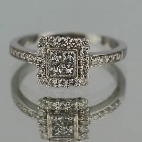 Diamond 18ct  White Gold Ring 0.70 carat