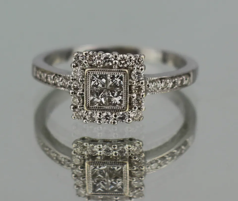 Diamond 18ct  White Gold Ring 0.70 carat