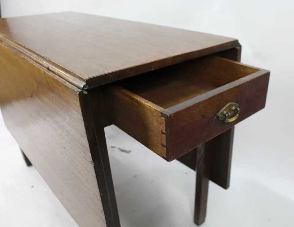 Georgian Antique Oak Drop Leaf Table c.1790