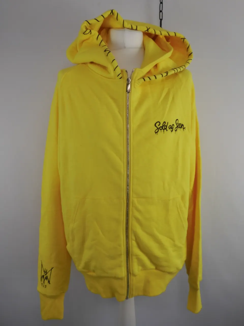 MJB Marc Jaques Burton Sold As Seen Yellow Hoodie, Size M Sold Out