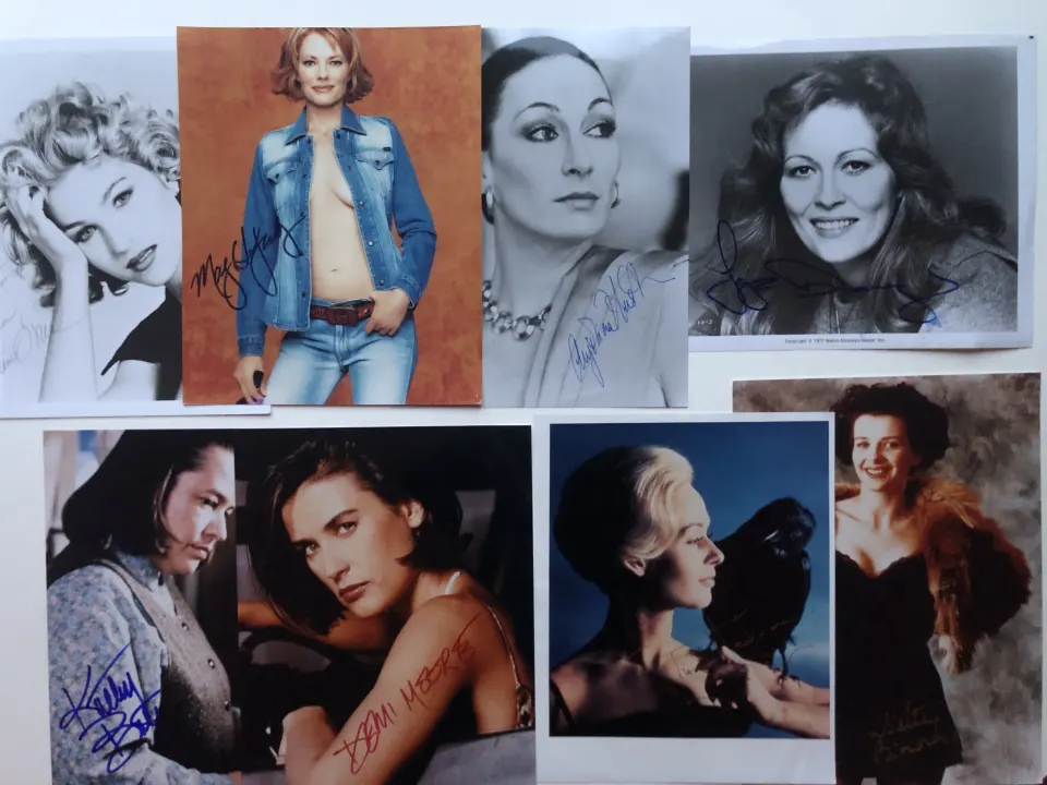 Demi Moore, Tatum O'Neil, Meg Helgenberger, Faye Dunaway, Kathy Bates & more original signatures