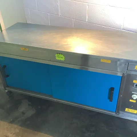 Hot Cupboard With Gantry Lights Tested