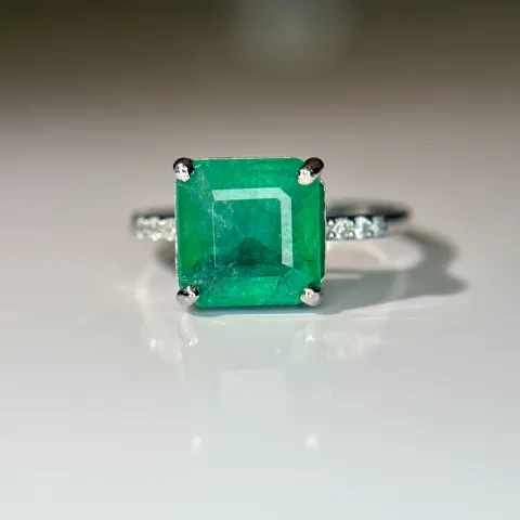 Beautiful 2.65 CT Natural Emerald Ring With Natural Diamonds & Platinum 950