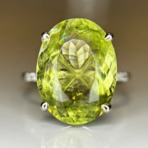 Beautiful 8.17 CT Natural Aquamarine Ring With Natural Diamonds & 18k White Gold