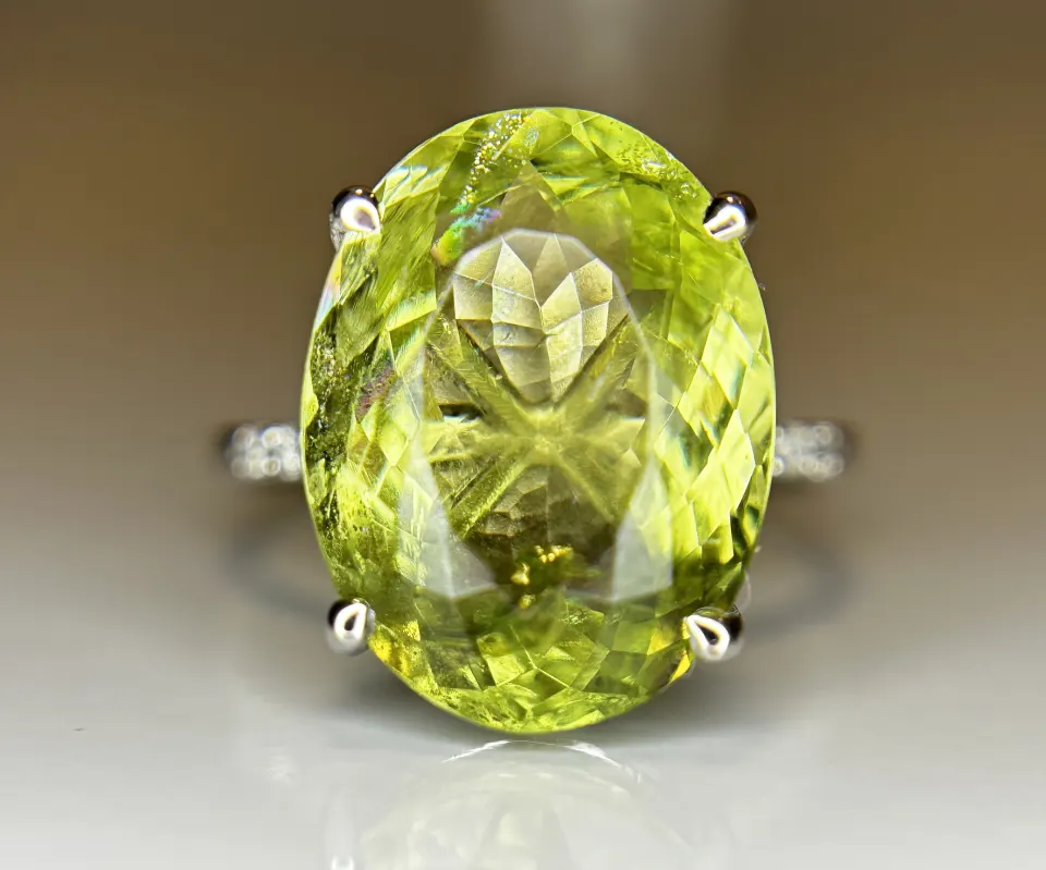 Beautiful 8.17 CT Natural Aquamarine Ring With Natural Diamonds & 18k White Gold