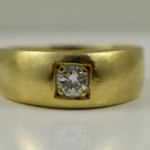 0.28ct Diamond 18ct Gold Signet Ring