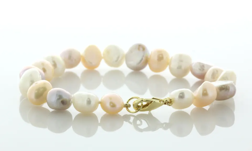 7.5 inch Baroque Shaped Freshwater Cultured 8.0 - 8.5mm Pearl Bracelet With Brass Clasp