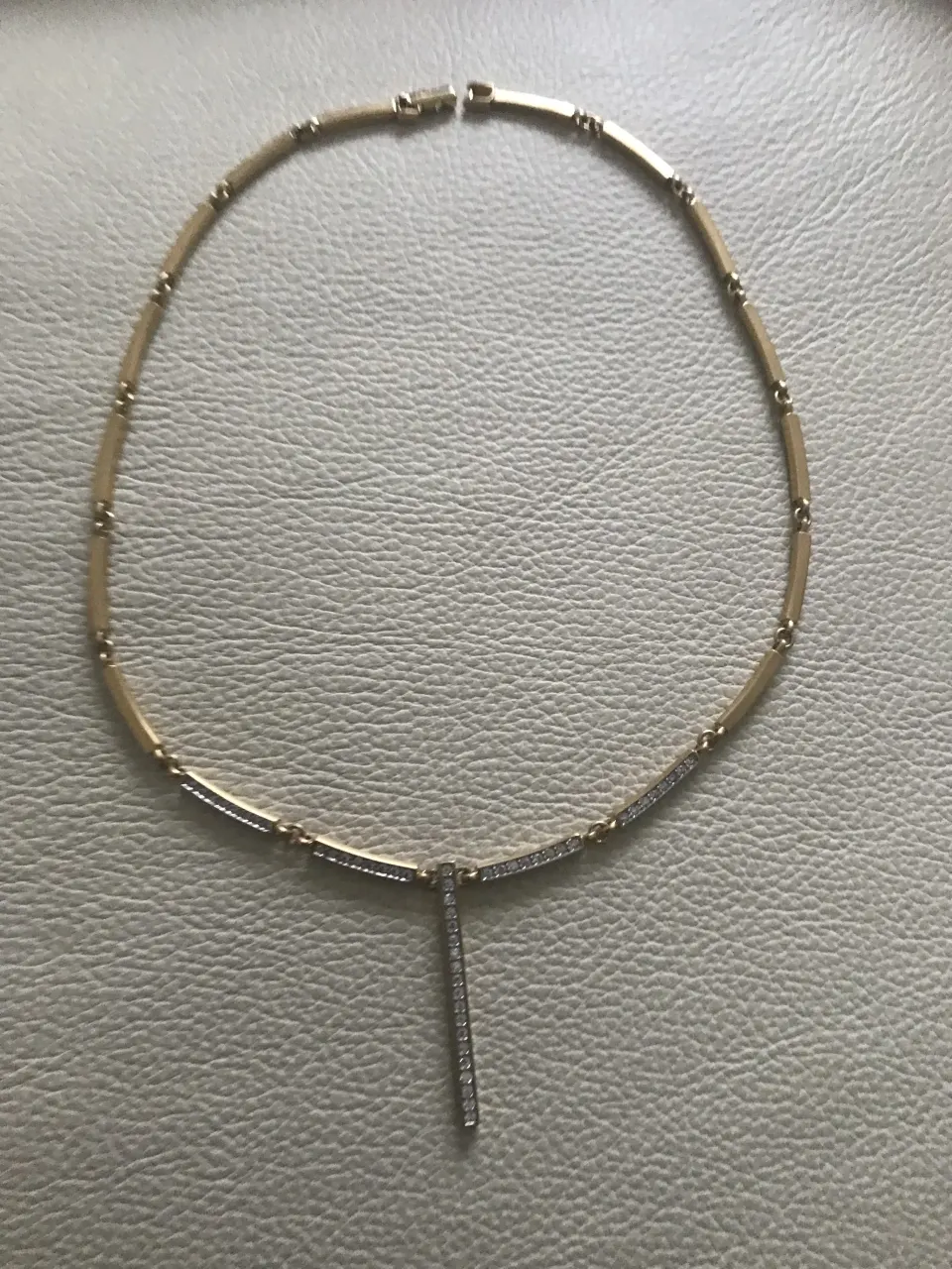 Goldtone Metal and Diamanté Necklace Costume