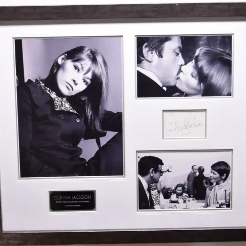 GLENDA JACKSON original signed presentation