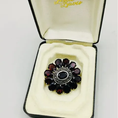 Large Antique Sterling Silver Red Wine Almandine Garnet Brooch/Pendant
