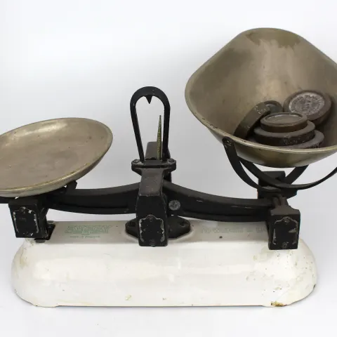 Vintage Scales