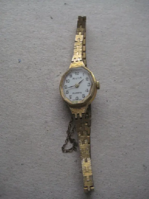 Vintage Ladies Avia Quartz Watch