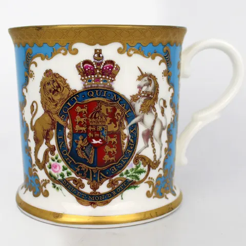 Set of 6 Royal Collection Tankards