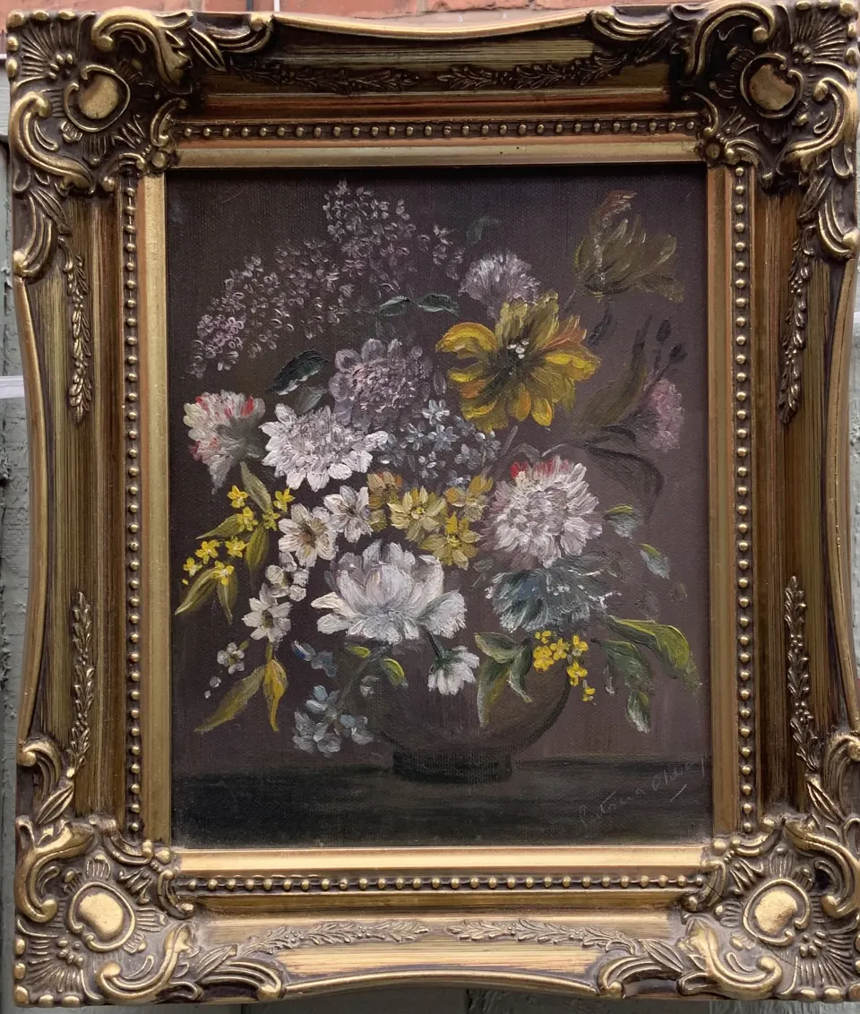STILL LIFE OF FLOWERS  OIL ON CANVAS STUNNING  PAINTING  GILDED  FRAME  ENGLISH  SIGNED  20th c