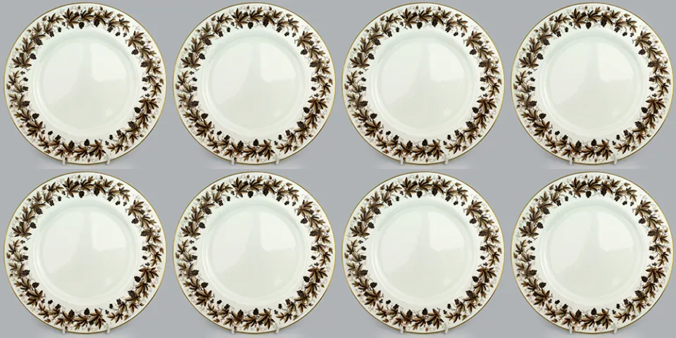 Set of 8 Wedgwood Autumn Vine Dinner Plates