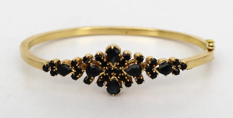 Russian Sapphire 18ct Gold Bracelet