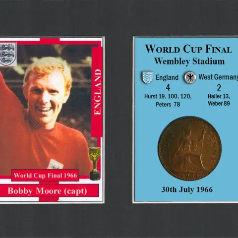 Bobby Moore With The Jules Rimet World Cup Coin & Card Mounted Display.