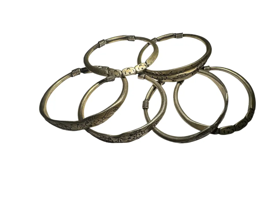 Collection of Chinese hallmarked white metal bracelets
