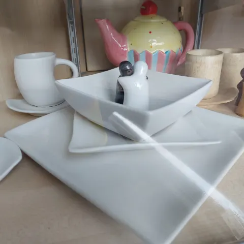 Designer crockery set RRP over £300