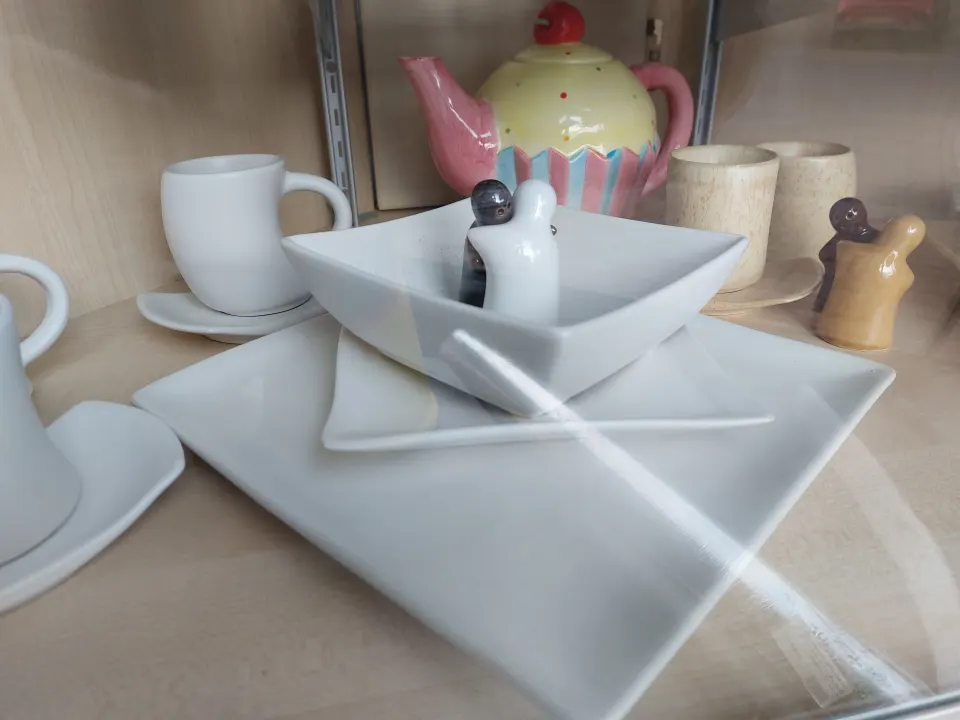 Designer crockery set RRP over £300