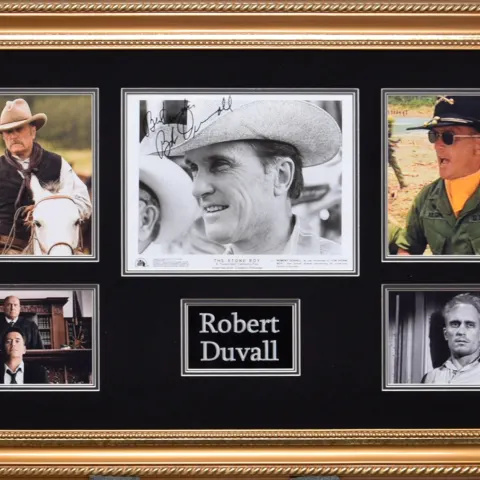 ROBERT DUVALL original signature presentation.