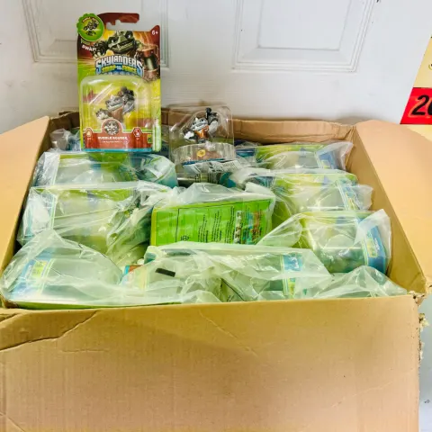 13 x Skylanders Swap Force Rubble Rouser Character New Sealed Packet