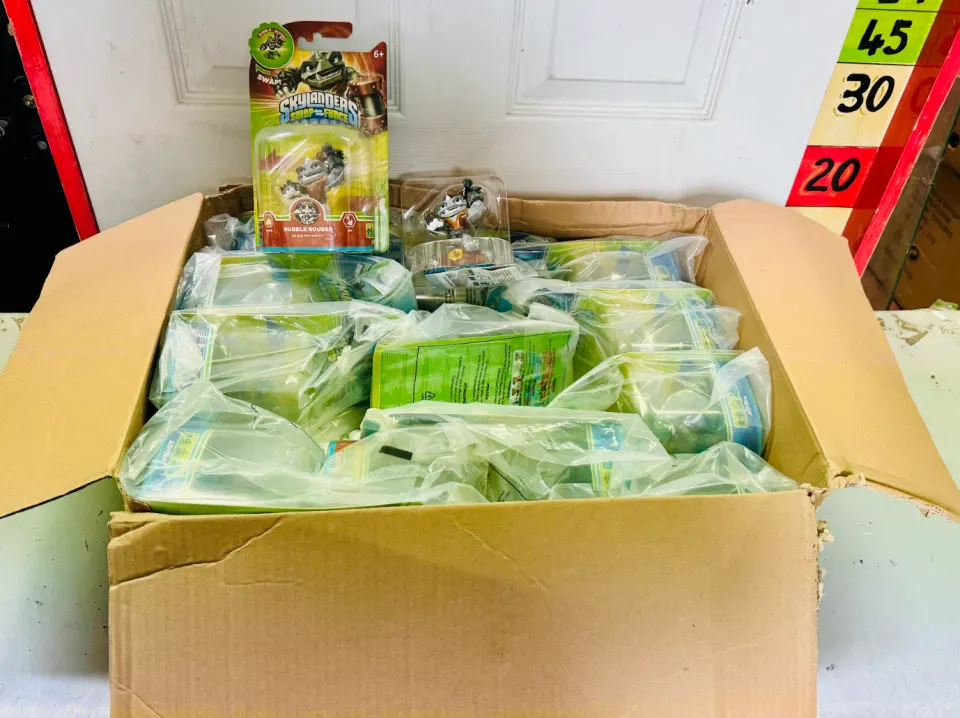 13 x Skylanders Swap Force Rubble Rouser Character New Sealed Packet