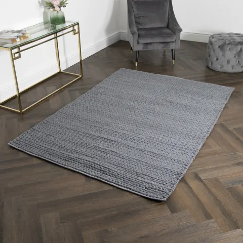 Large Knitted Grey Wool Rug RRP - £260