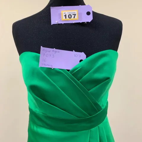 Shamrock cocktail dress size 16