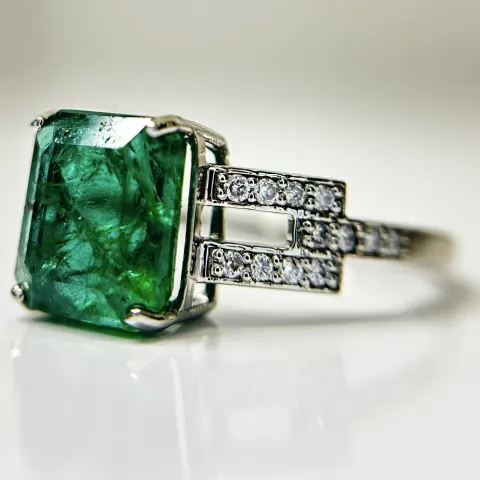 Beautiful Natural 2.64 CT Emerald Ring With Natural Diamonds & Platinum 950