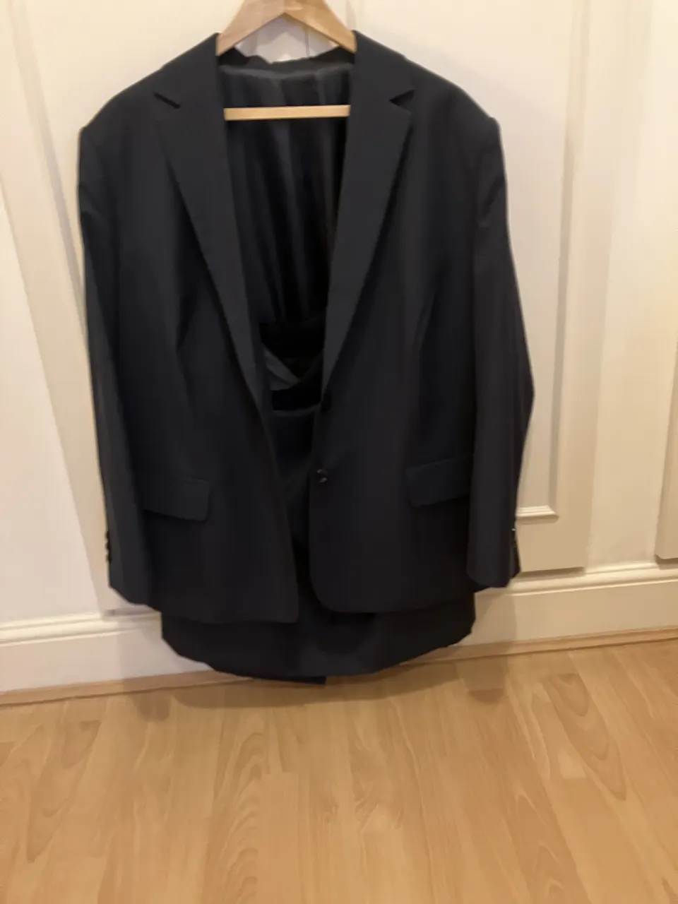 Ladies suit