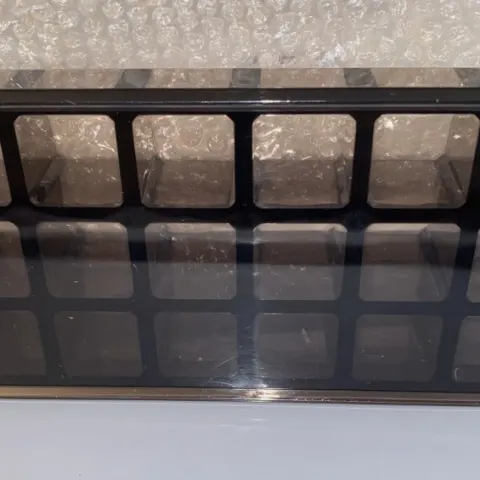 MARK Lipstick Holder