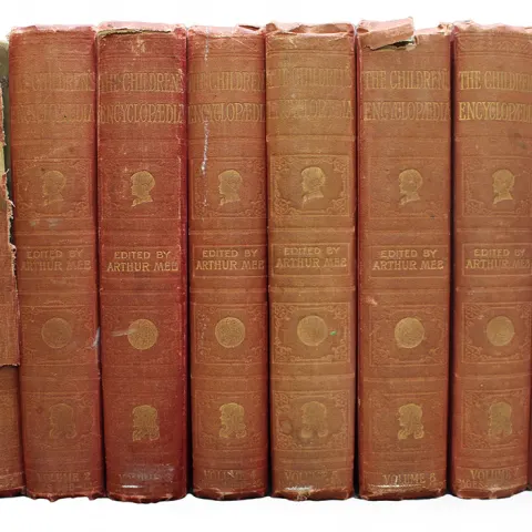 The Children's Encyclopaedia Edited by Arthur Mee 8 Volumes