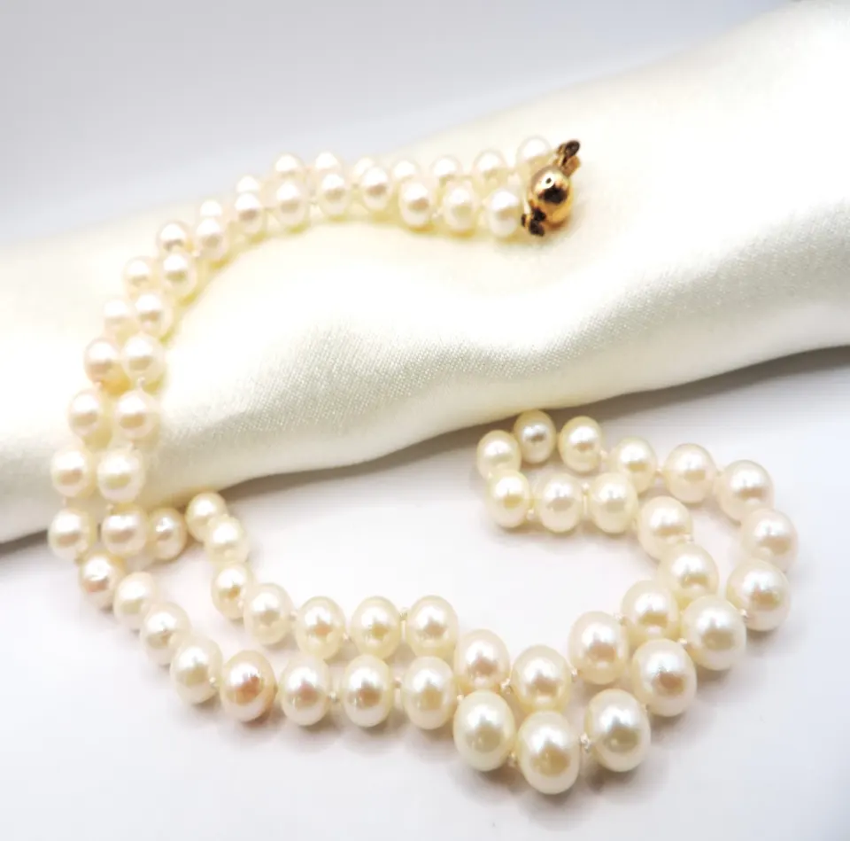 9k Gold Akoya Cultured Pearl Single Strand Necklace with Gift Box