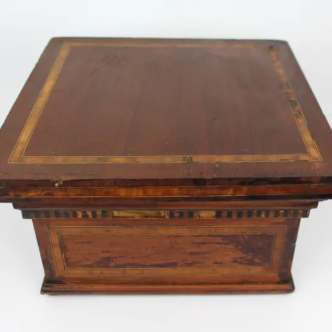 Late Victorian Mahogany Inlaid Pedestal Top Stand