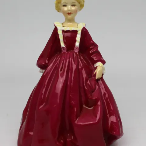 Royal Worcester Figurine Red Grandmothers Dress