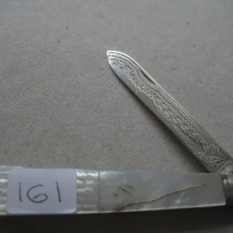 George V Mother of Pearl Hafted Silver Bladed Folding Fruit Knife