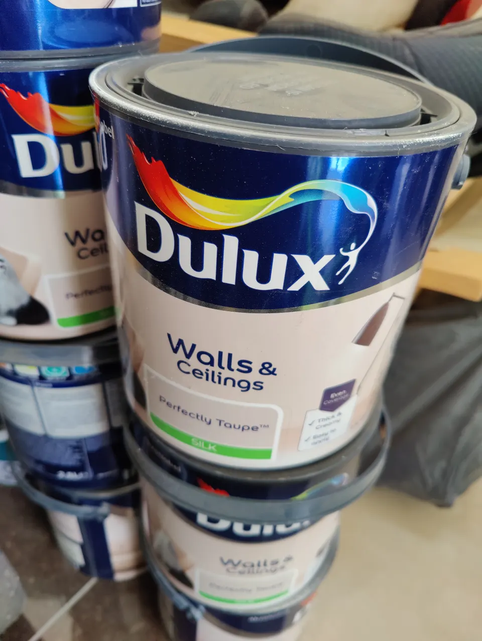 4 x 2L Dulux Wall & Ceilings Perfectly Taupe Silk