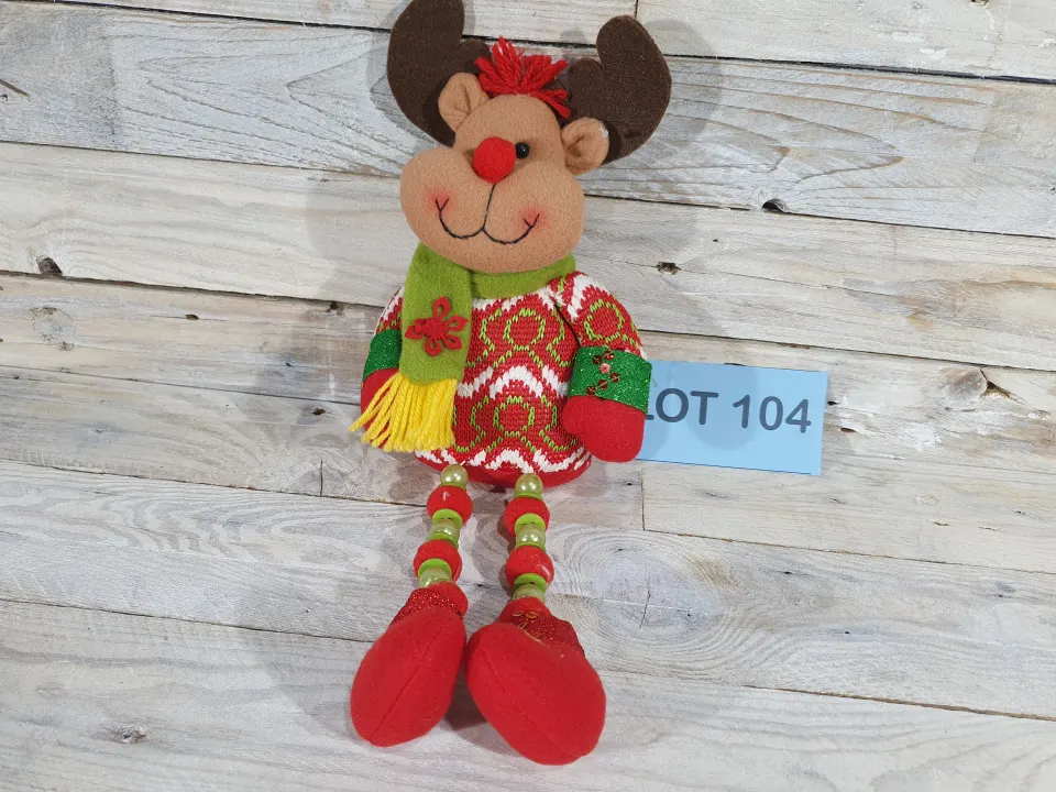 Luxury Sitting 3D Reindeer with Scarf  Rrp £32.99