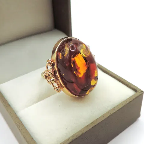 Artisan 14k Gold 23x12mm Cabochon Baltic Amber Ring circa. 1990's.