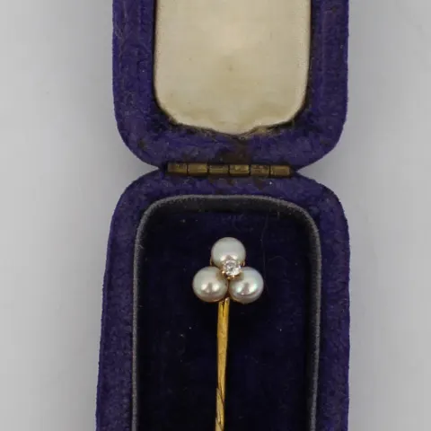 Art Deco Pearl & Diamond Stick Pin
