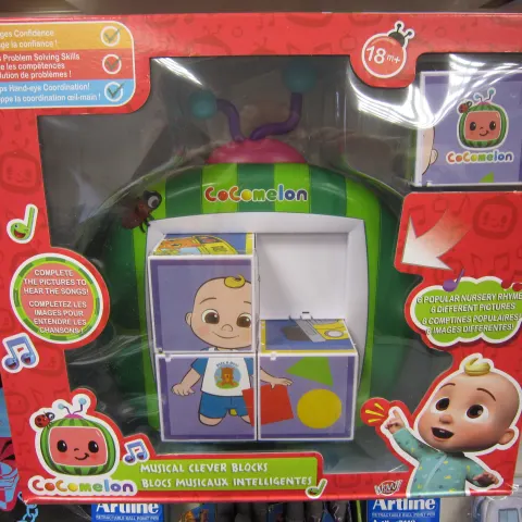 10pcs brand new sealed Cocomelon talking blocks set - original rrp £14.99 - 10pcs