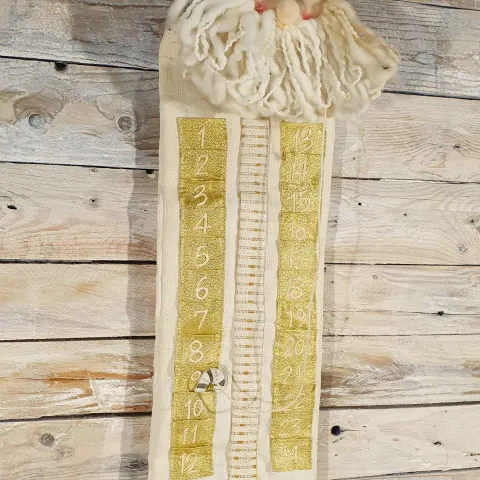 Luxury 3D fabric, advent calendar. 80cm long.  Rrp £29.99