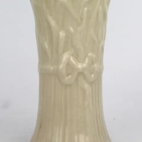 Small Irish Belleek Vase c.1970
