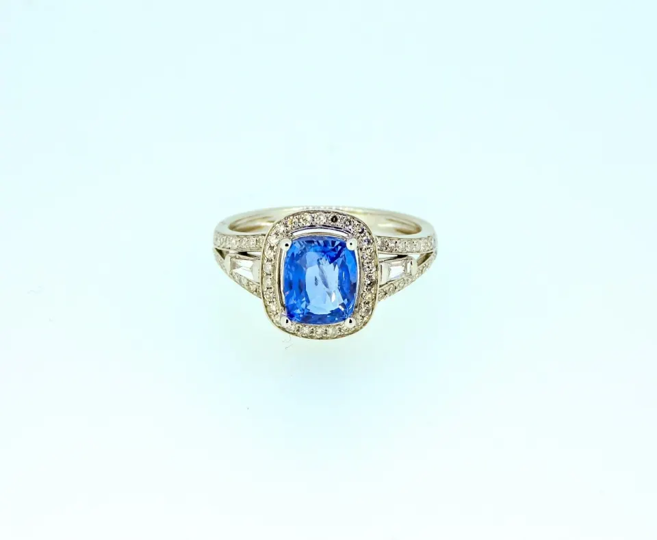GIA Certified 2.55ct Blue Clean VS Untreated Sapphire & Diamonds Ring