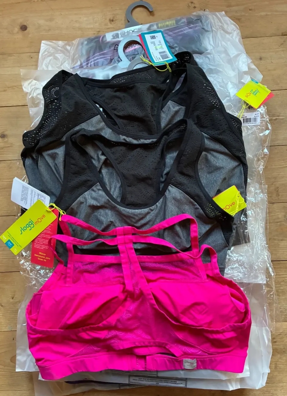20 Sports Bras Including Sloggi Berlei